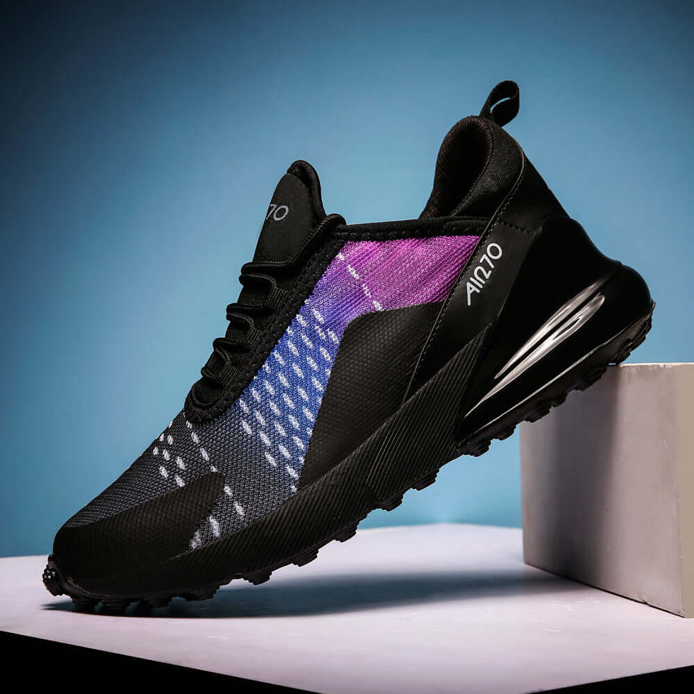 Sports and leisure running shoes