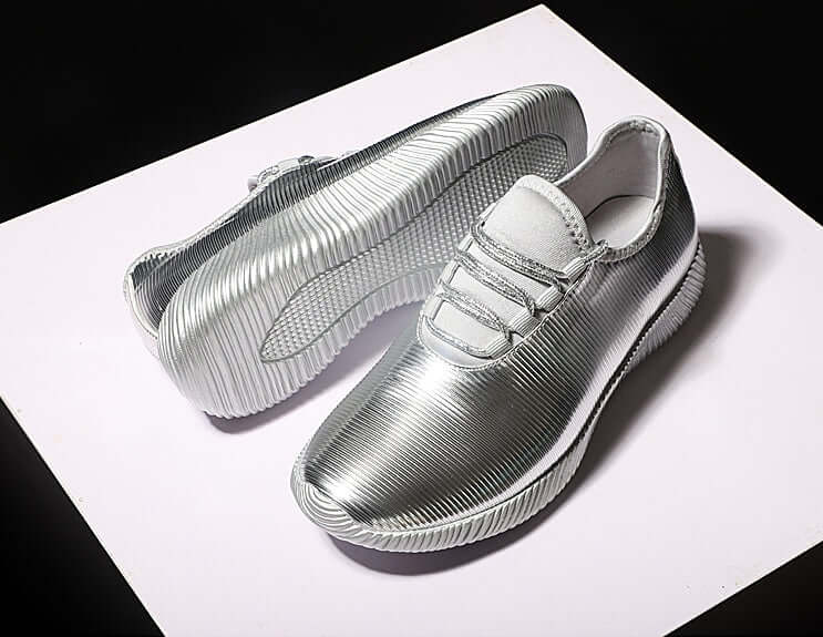 Sports and leisure women's shoes