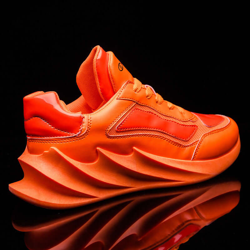 Sports and leisure blade bottom