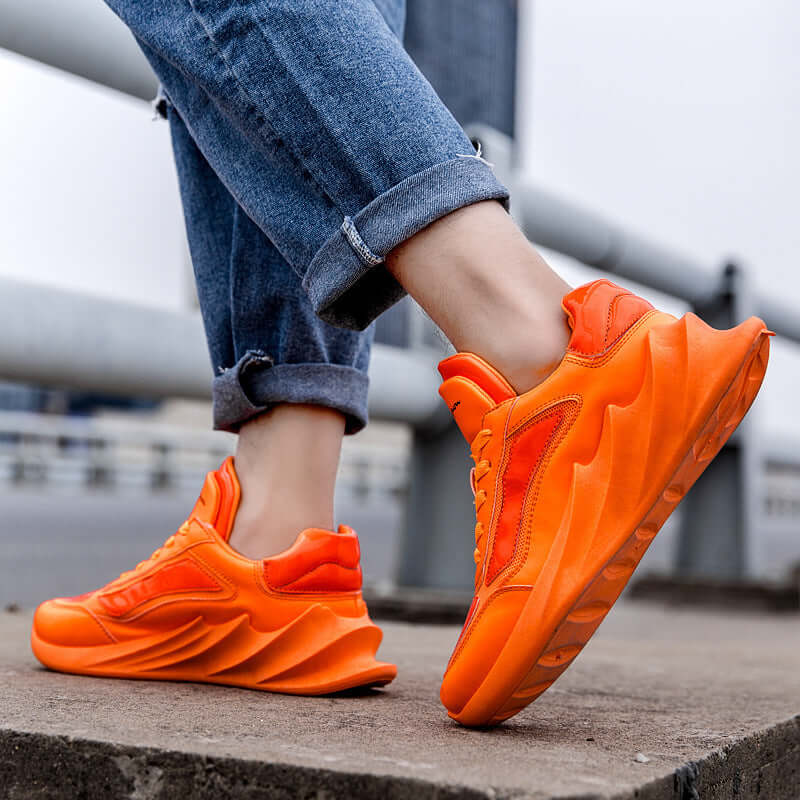 Sports and leisure blade bottom