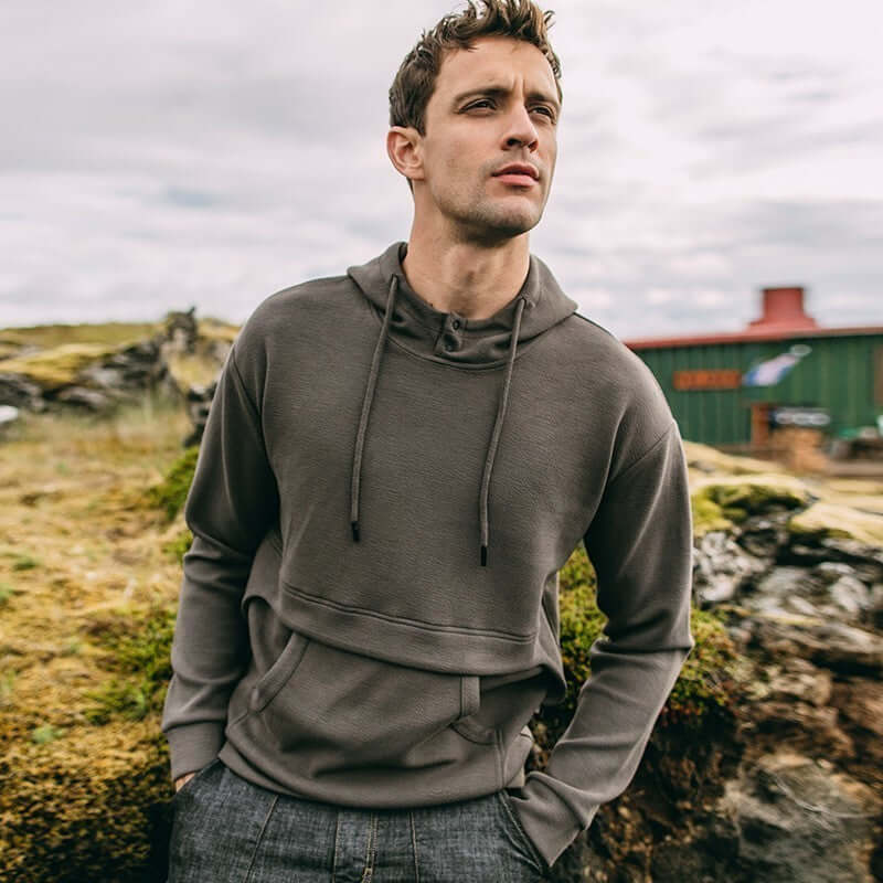 Sports and leisure hooded sweater