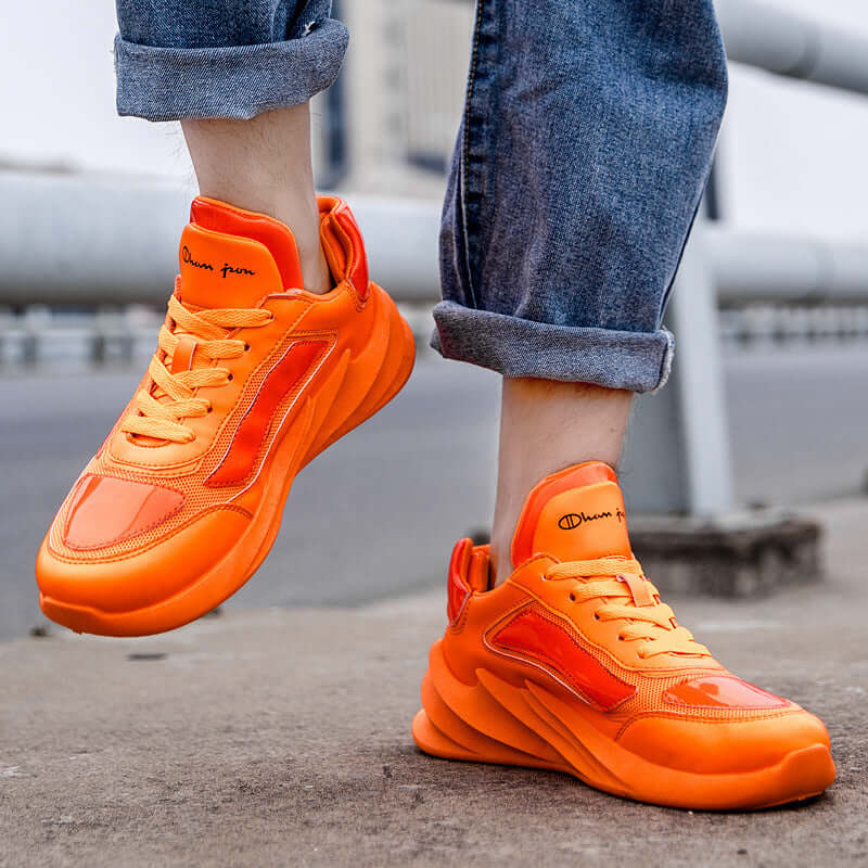 Sports and leisure blade bottom