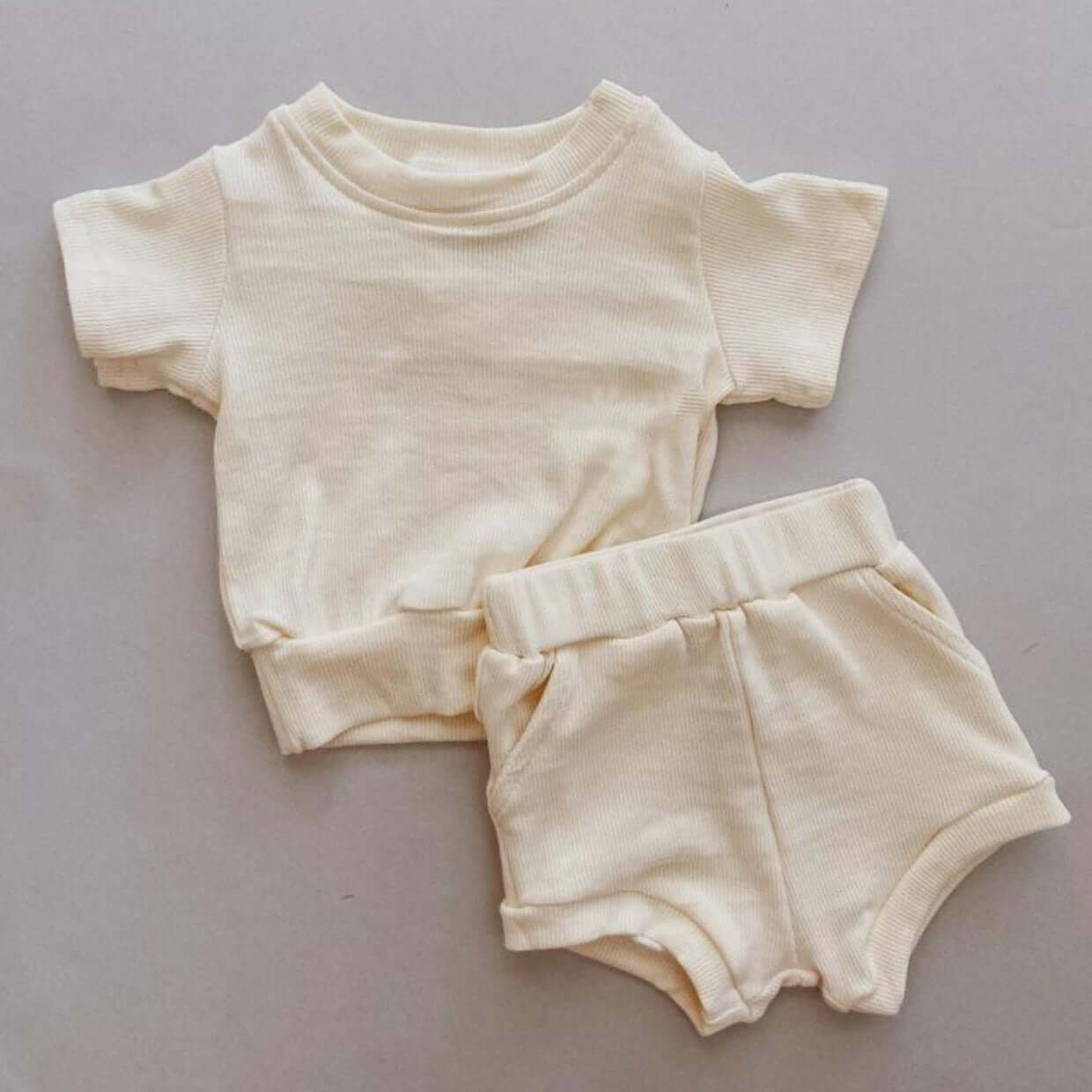 Fashionable Sports And Leisure Suit